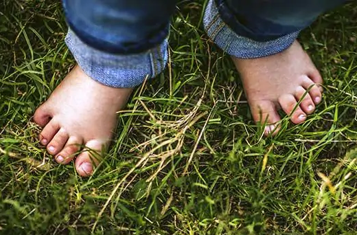 ‘Walk barefoot on the grass, walk the baby’: you will experience these miracles for yourself