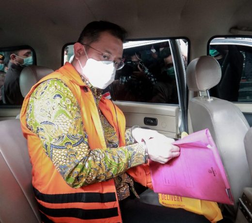 Indonesian ex-minister jailed for 12 years in virus graft case