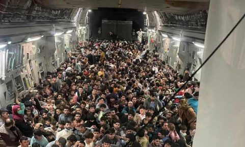 US airlifts 1700 people from Kabul on Sunday