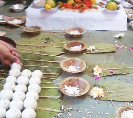 पितृपक्ष में की गईं ये गलतियां आपके पूर्वजों को कर सकती हैं नाराज, आती हैं मुसीबतें -shradh mistakes that provoke the wrath of ancestors