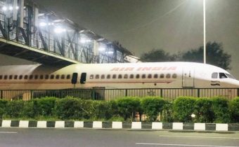 Air India plane got stuck around delhi airport