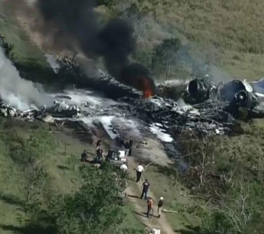 खराब मौसम की वजह से विमान दुर्घटना : 20 से ज्यादा यात्री सुरक्षित भागने में सफल, चमत्कार !