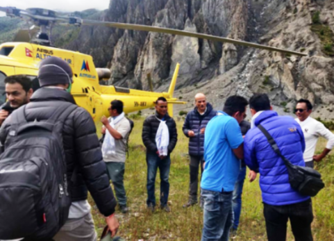 Amitabh Bachchan, Danny Denzongpa, Anupam Kher, Boman Irani, Parineeti Chopra in Nepali hills for filming