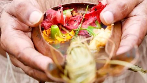 religion sarv pitru amavasya 2021 gaj chhaya yog after 11 years shradh last day tarpan process