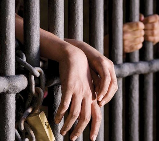 पुलिस ने ‘चोरों को लूटा’, चार पुलिसवाले गए जेल