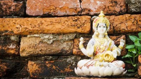 religion news story dhanteras 2021 clean these places to bring prosperity and wealth