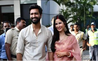 Karina-Bikki-in-Mumbai-Airport