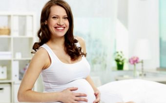 late pregnancy age complications symptoms not to ignore risk
