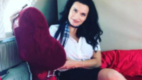 Sex in flight Husband's surprise gift on wife's birthday