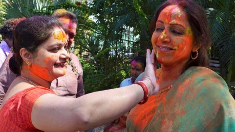 festivals holi 2022 date 18 march 2022 friday holi kab hai shubh muhurat holika dahan