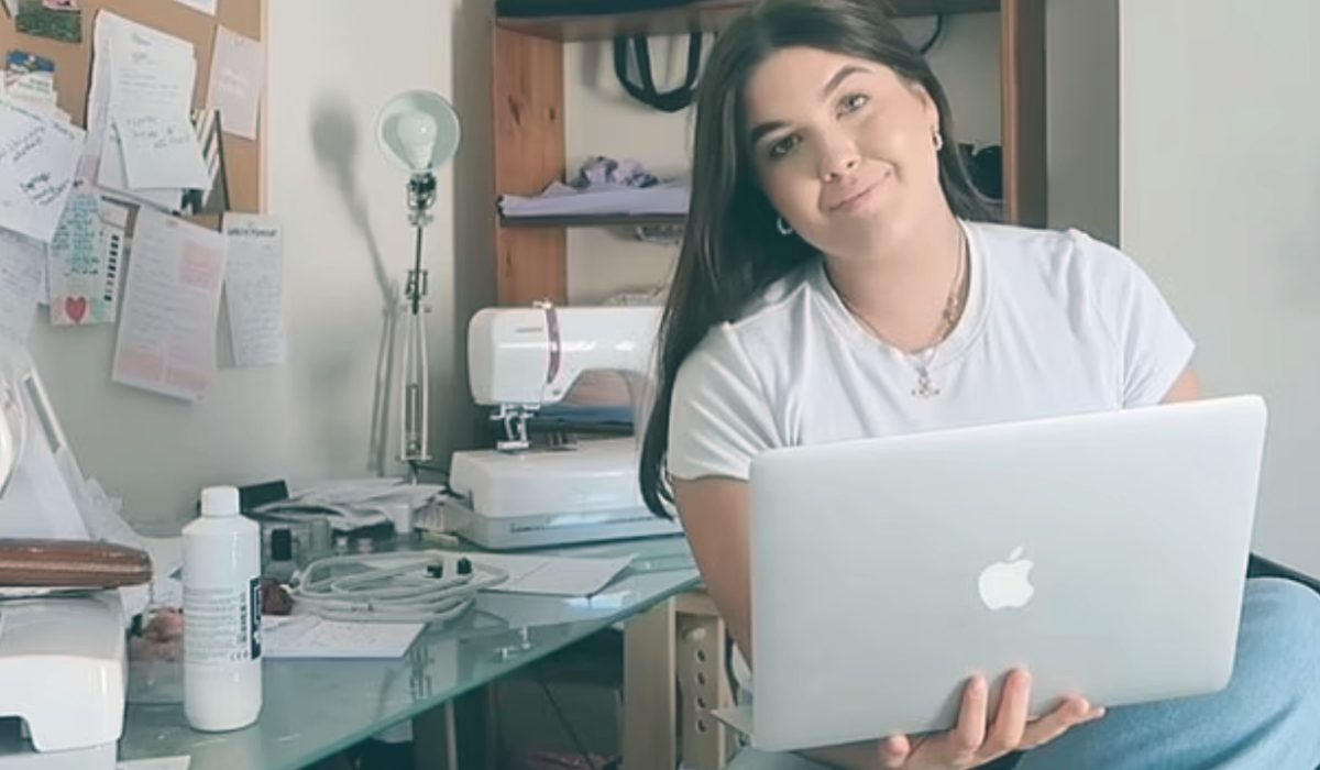 इस लड़की ने Time pass के लिए 2500 रु उधार लेकर शुरू किया बिजनेस, अब एक दिन के 12 लाख तक कमाती है