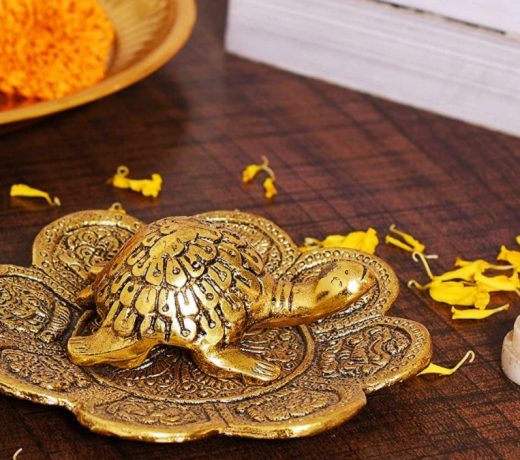 बन गया दुर्लभ त्रिवेणी योग : इस समय घर लाएं ये 5 चीजें, भर जाएगा धन का भंडार