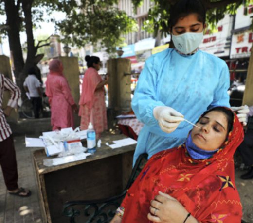 India sees dip in COVID cases, logs 2,338 fresh infections