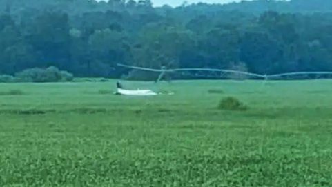 Plane safely lands after pilot threatened to crash into Mississippi Walmart