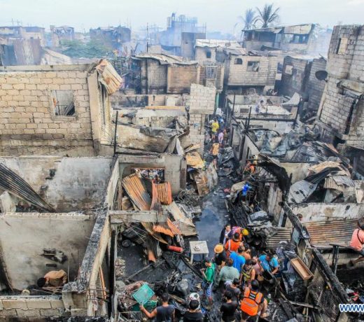 5 dead, 2 injured in residential fire in Philippine capital