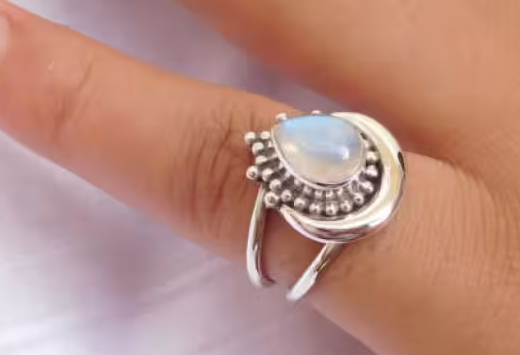 Wear This Gemstones – नवग्रह की शांति के लिए धारण करें ये रत्न : भाग्य बदलेगा, जानिए धारण करने के नियम