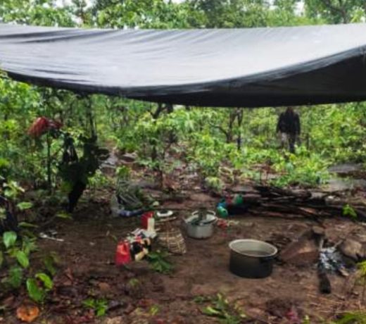 Maoist Attack : पुलिस से भिड़े माओवादी, कुछ माओवादी मारे गए