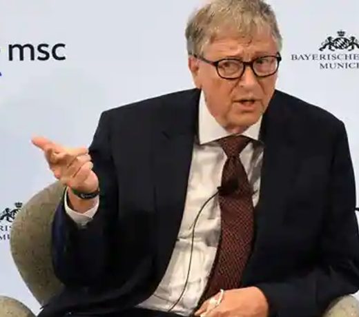 Bill Gates says: AI is not a threat, humans can control it