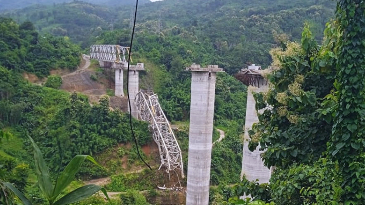 17 killed in under construction bridge collapse in Mizoram