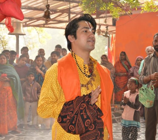 शास्वतधाम पहुंचे आचार्य धीरेंद्रकृष्ण, सोमवार तक होगी कथा