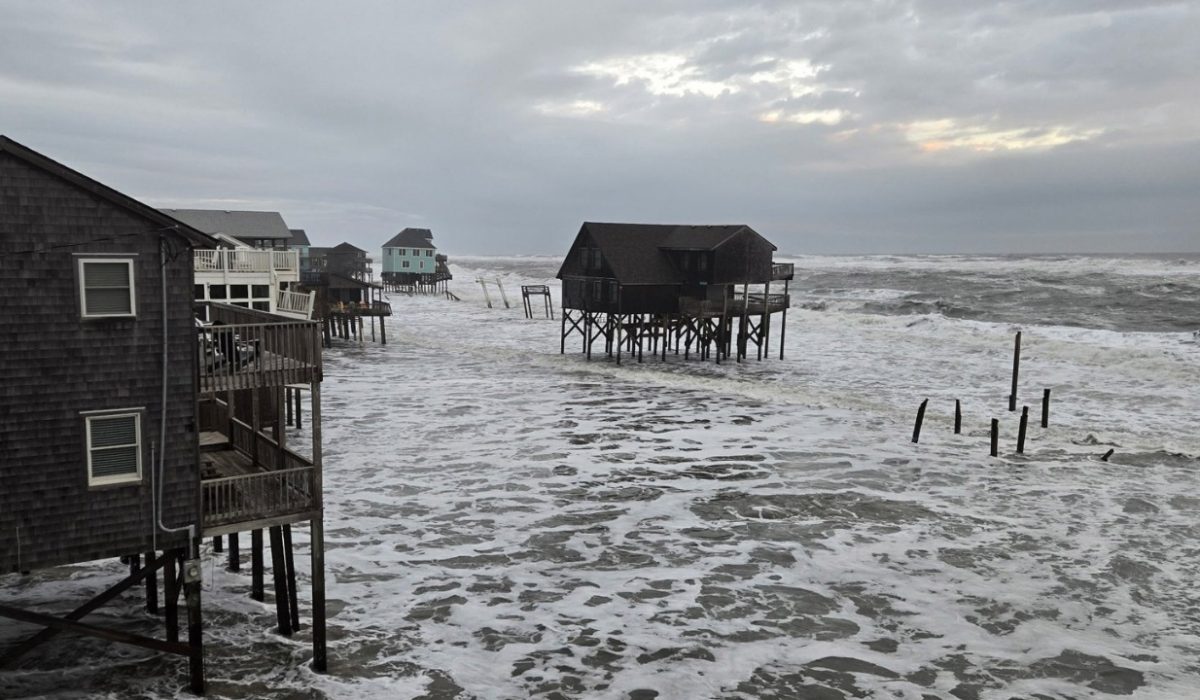 Coastal Flood Advisory Explodes as East Coast Braces for Major Tidal Surge from NC to NYC – Roads Underwater, High Tides Peak Today