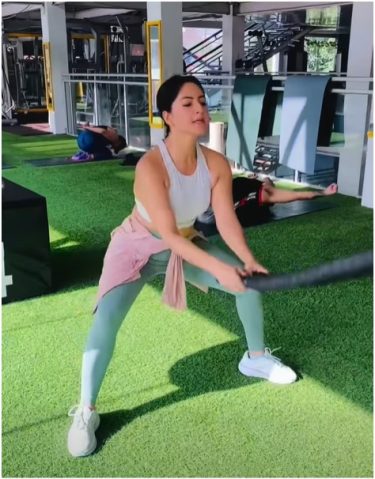 Gym photos of actress Barsha Siwakoti go viral 8 Screenshot 2025 10 14 200512