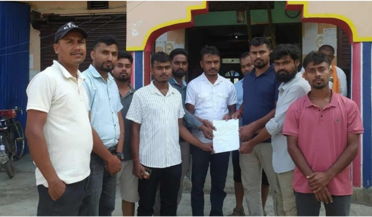 Youths Demand Ban on Obscene Songs and Loud Sound