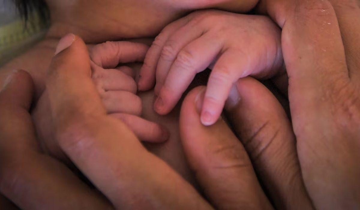 समय से पहले जन्म क्यों होता है? जानिए समयपूर्व बच्चे की चुनौतियाँ और जोखिम