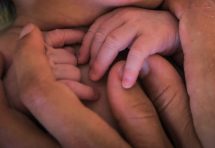 समय से पहले जन्म क्यों होता है? जानिए समयपूर्व बच्चे की चुनौतियाँ और जोखिम