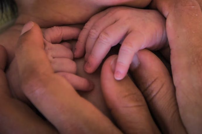 समय से पहले जन्म क्यों होता है? जानिए समयपूर्व बच्चे की चुनौतियाँ और जोखिम