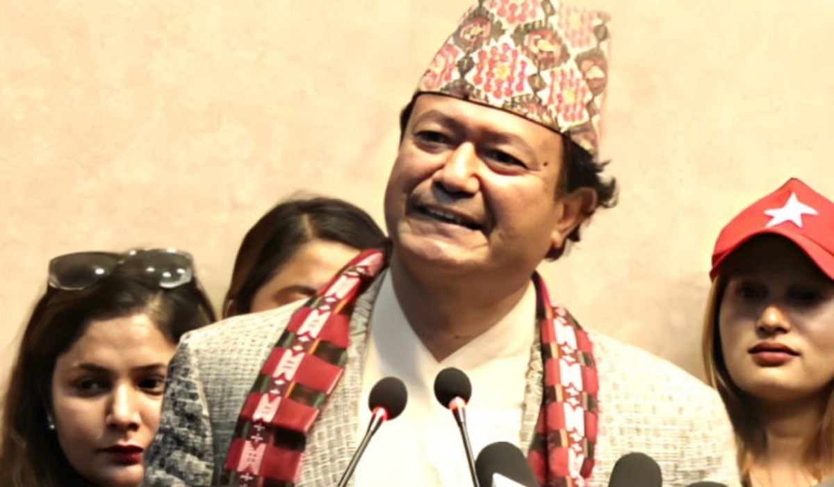 UML Chairman Oli is under pressure, central members join Prachanda’s party