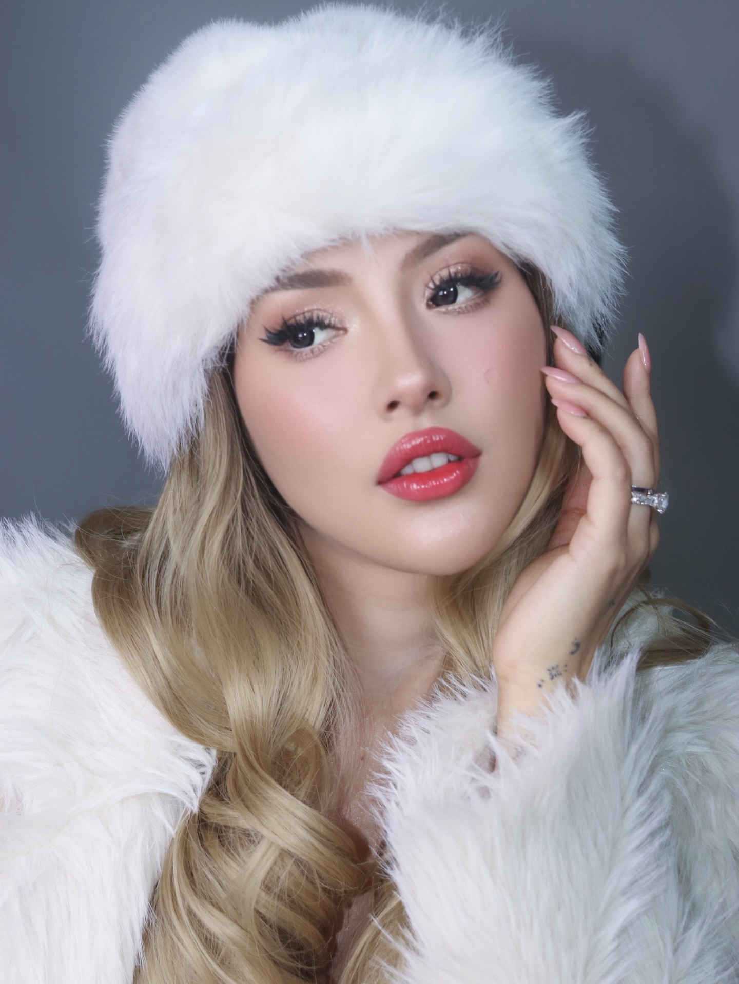 604984926 18083705435325999 7440753537392827890 n 1