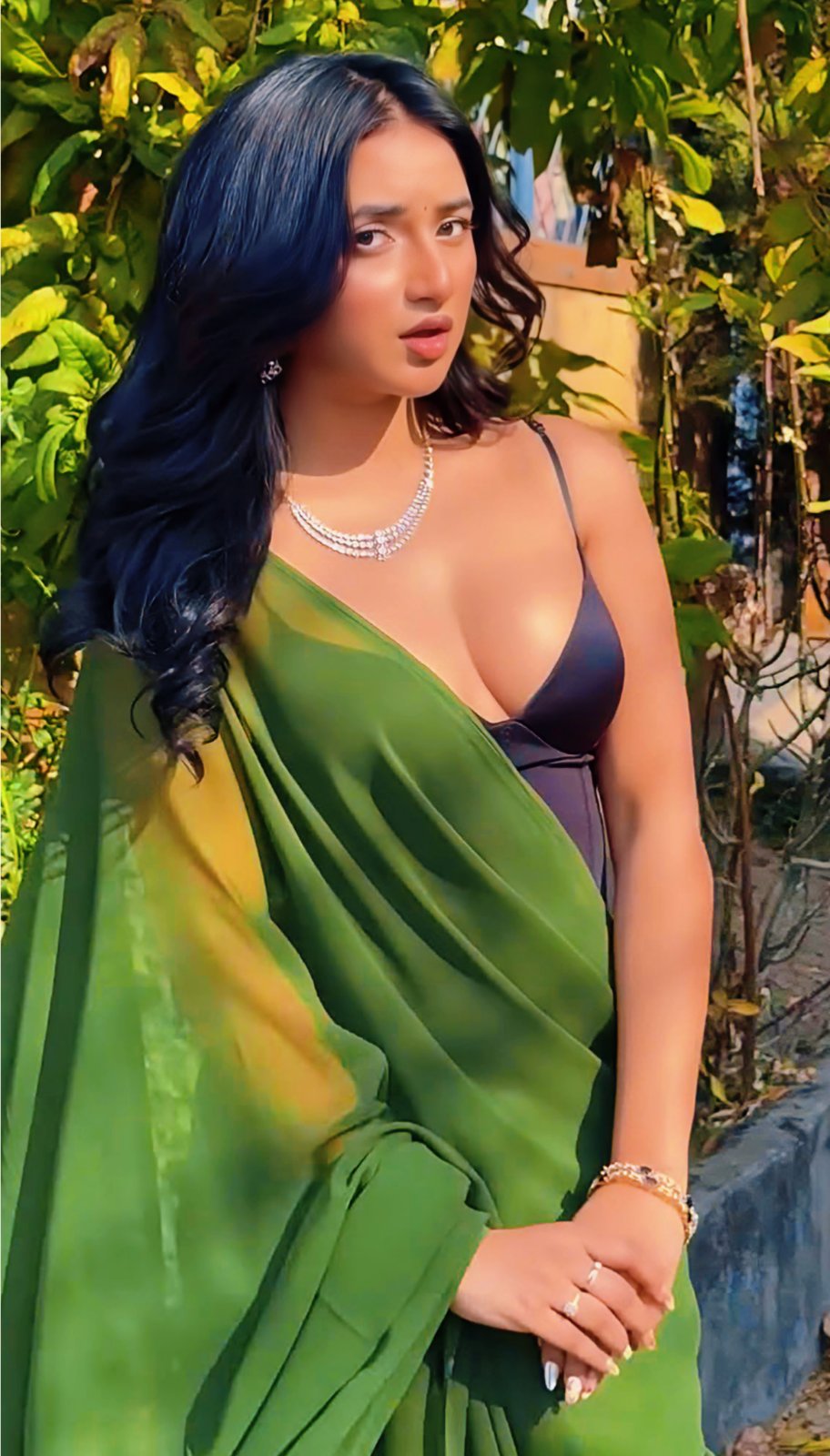 Eva Giris Green Outfit Photos 1